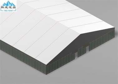 Tente énorme de 30X100M pour la couverture blanche résistante de toit d'exposition d'Un-forme extérieure provisoire d'entrepôt